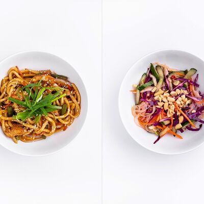 Салат и горячее в Нам Фо по цене 900 ₽