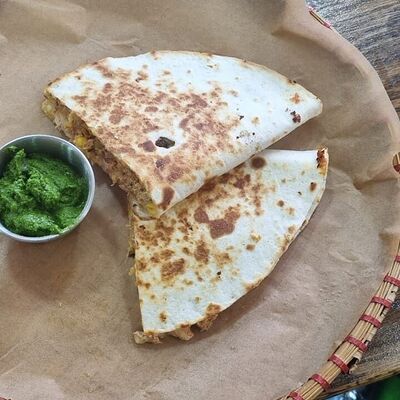 Кесадилья Ананас (не остро) в Мексиканская кухня Altaco по цене 740 ₽