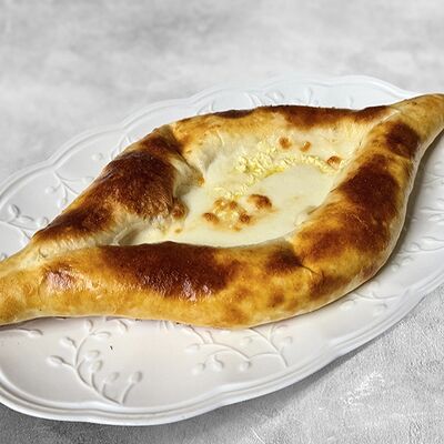 Хачапури с сыром раклет в MaMa Mia по цене 689 ₽