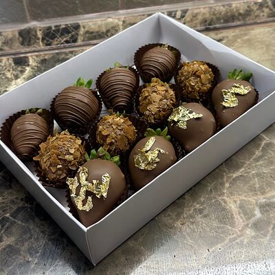 Клубника в молочном шоколадев Allowberry по цене 4000 ₽