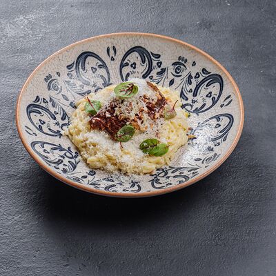 Щеки с орзо в LAFALounge & cafe по цене 1010 ₽