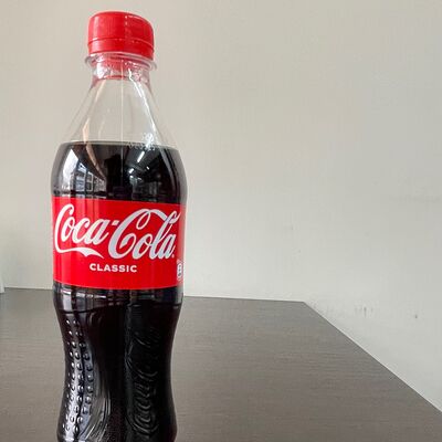 Coca Cola в Настроение вкуса ФАСТФУД по цене 160 ₽