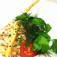 Салат с куриной печенью и авокадо в Ресторан Хата возле Шереметьево