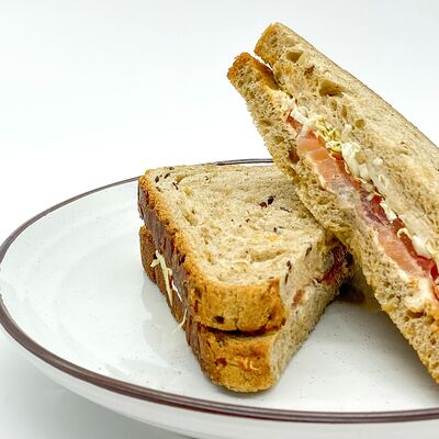 Сэндвич с ветчиной и сыром в Форто4ка по цене 260 ₽