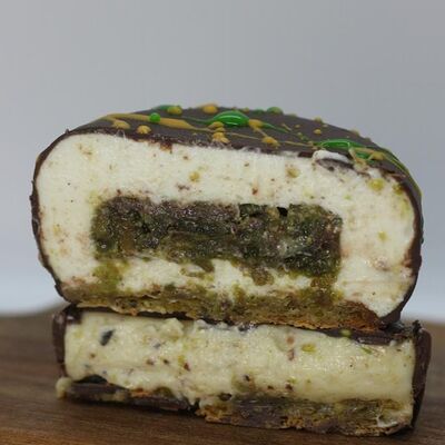 Дубайский десерт в E La Mia Pizza по цене 435 ₽