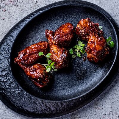 Куриные крылышки в соусе Барбекю в Edateca Едатека по цене 590 ₽