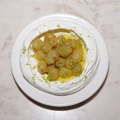 Крем Фета с печеным виноградомв Poly по цене 770 ₽