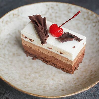 Три Шоколада в Дюшес по цене 360