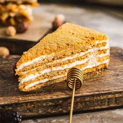 Торт Медовик в Jesstaurant по цене 500 ₽
