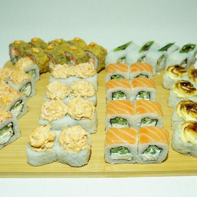 Сет Уикенд в СУШИSELL по цене 3499 ₽