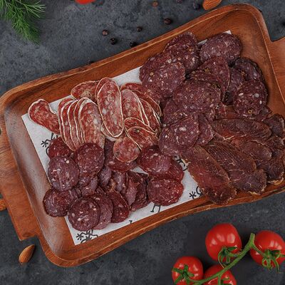 Ассорти из сыровяленых колбас в Руки ВВерх! Бар по цене 1550 ₽