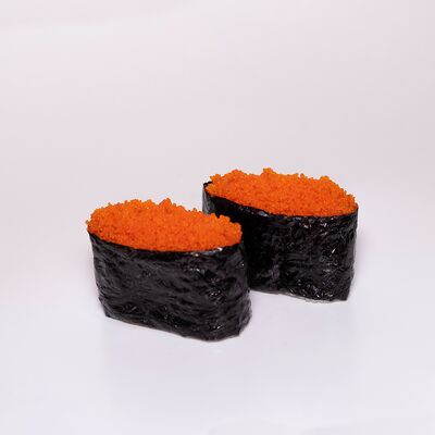 Гункан с икрой тобико в Пара палок по цене 330 ₽