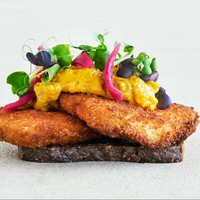 Бутерброд с жареной рыбой (камбала) в Рыбку съесть по цене 379 ₽