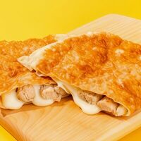 Чебурек с курицей и сыром в ЧебурекМи