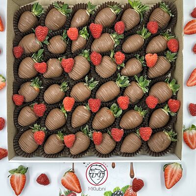 Набор Classic XL Малина в Мир клубники в шоколаде по цене 8500 ₽