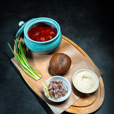 Борщ сметаной и салом в Честнок по цене 480 ₽