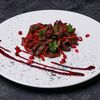 Говядина с овощами в ягодном соусе в Kitchen lab по цене 770