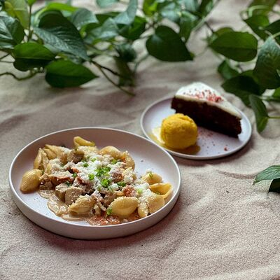 Сет №24 Горячее и десерт в Offshore по цене 490 ₽