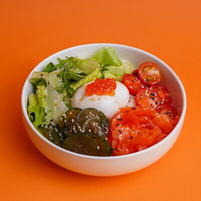 Боул с лососем и красной икрой в Марсианин по цене 850 ₽