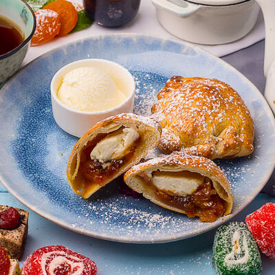 Фирменный десерт Курагадиван в Курагадиван по цене 285