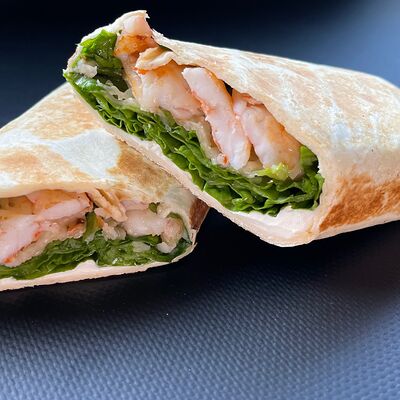 Завертон с креветкой и сыром в Булка и Мясо по цене 660 ₽