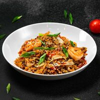 Рис жареный с морепродуктами в PIZZAZAVR