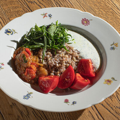 Зеленая гречка, мусс из феты в Touché по цене 650 ₽