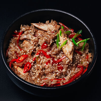 Тяхан с курицей в BBS Kitchen по цене 849 ₽