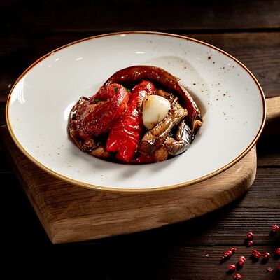 Запеченные овощи Имам баялды в Eat meat по цене 370 ₽