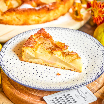 Домашний пирог с грушей в Сыроварня по цене 350