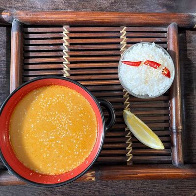 Том ям с морепродуктами в Пуэр по цене 900 ₽