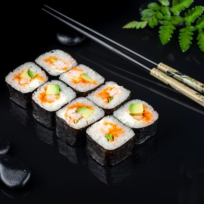 Футо Маки Креветка в Татаки по цене 299 ₽