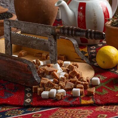 Сахар Набат вареный на молоке с орехами в Почувствуй Вкус Азербайджана по цене 420 ₽