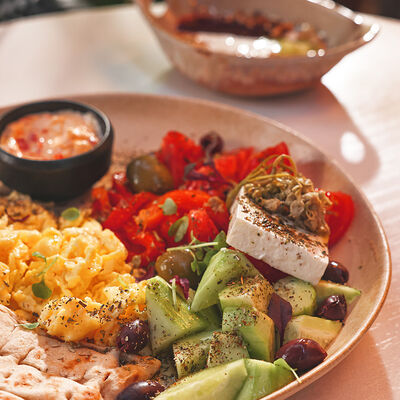 Греческий завтрак в АВЛИ бистро по цене 990 ₽