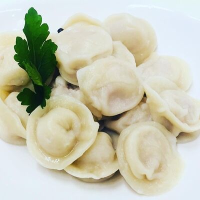 Пельмешки домашние в Брусника по цене 330 ₽