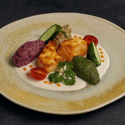 Запеченный батат с сыром сулугуни и пхалеули в Колхида Palace по цене 680 ₽