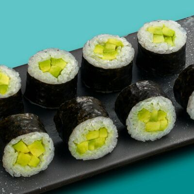 Ролл с авокадо в О! Суши по цене 500 ₽