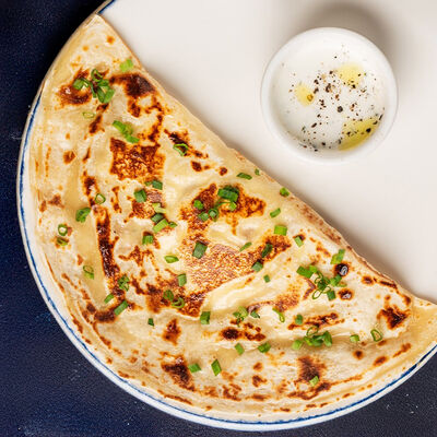 Кутаб с грузинскими сырами и зеленью в Дзеими по цене 368 ₽