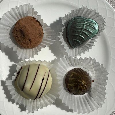 Конфеты Зеленый чай в Wine & Vine по цене 120 ₽