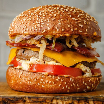 Льюис в Папины бургеры по цене 839 ₽