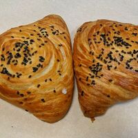 Самса с мясомв Европа