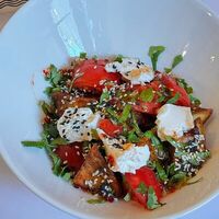 Салат из хрустящих баклажанов с сыромв Keto & Kote Грузинская кухня