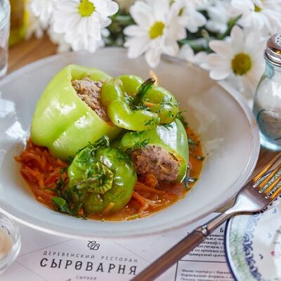 Фаршированные перцы со сметаной в Сыроварня по цене 850