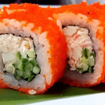 Калифорния со снежным крабом в Пицца Рак и Суши по цене 790 ₽