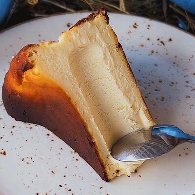 Баскский чизкейк в Сладости и Радости Советская по цене 390 ₽