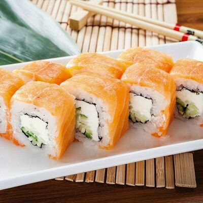 Филадельфия классика в Онигири SUSHI по цене 450 ₽