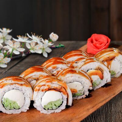 Запеченная Филадельфия с окунем в Вкусные Суши Premium по цене 587