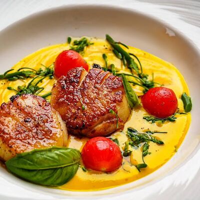 Бистекки из индейки в Mama Roma по цене 776 ₽