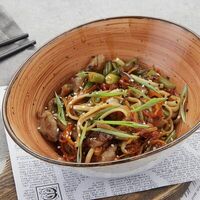 Азиатская сборка с говядиной в Dimcoffee