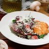 Теплый салат с курицей в Ferracci pasta bar по цене 620
